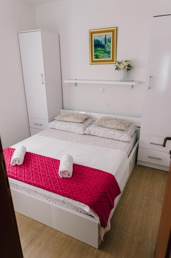 Apartmani Mila Brela Exterior foto