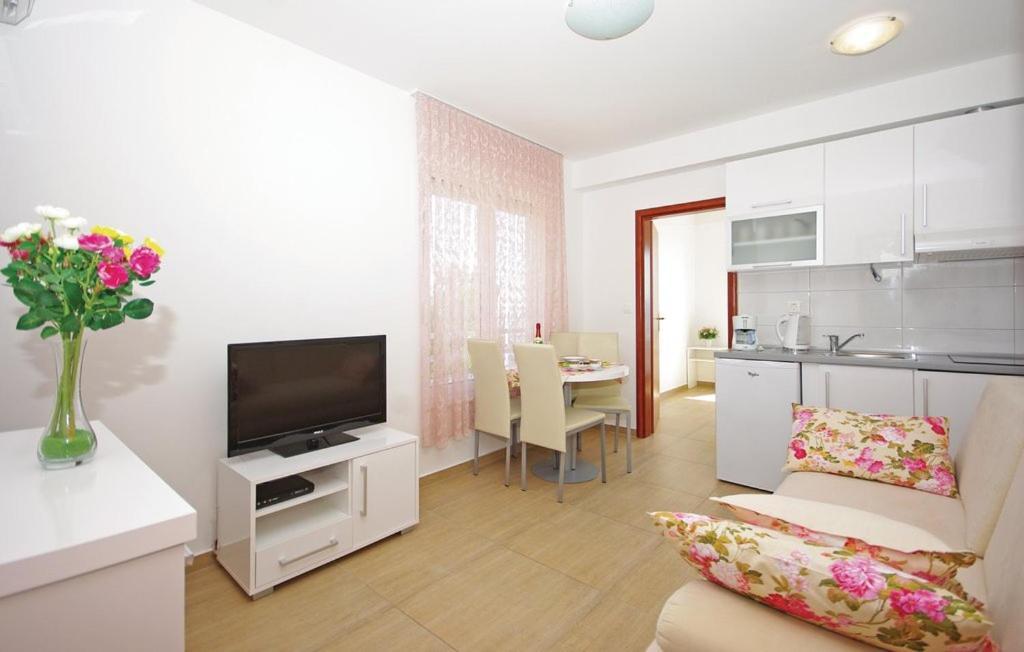 Apartmani Mila Brela Exterior foto